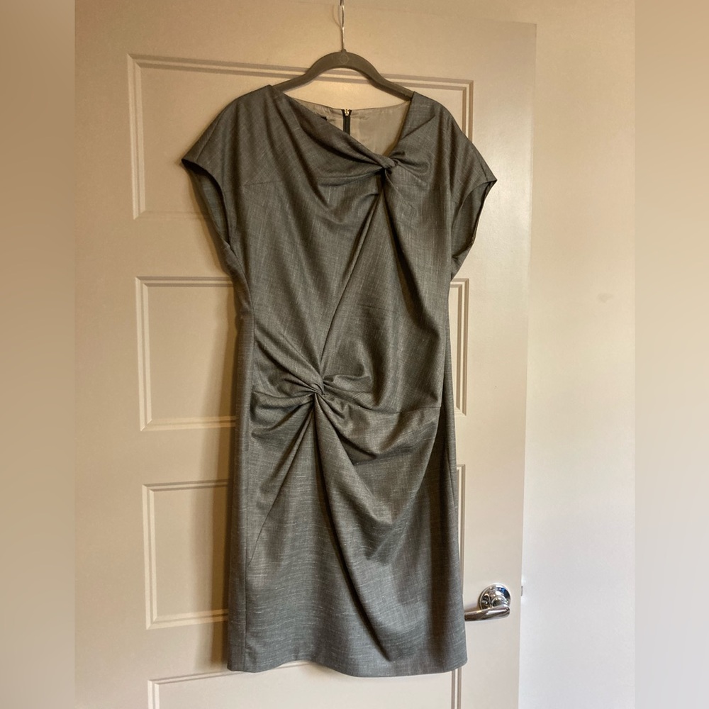 FINAL price drop before taking this to Goodwill. Escada sz 40 green dress